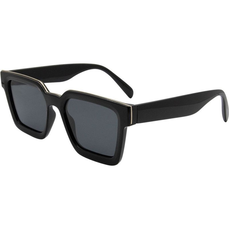 JS Eyewear 7348 SunglassesBlack/Smoke Polarised Lenses